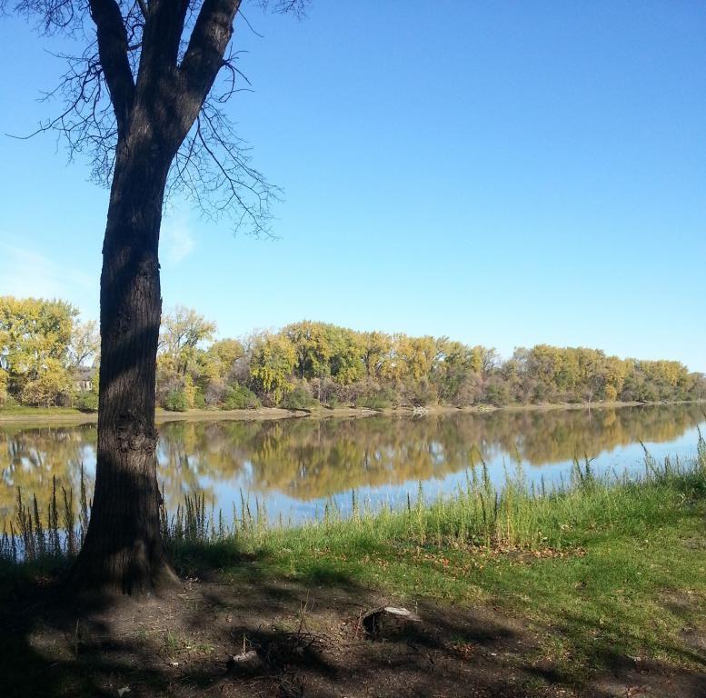 Riverside Village A - Photo 2 of 2