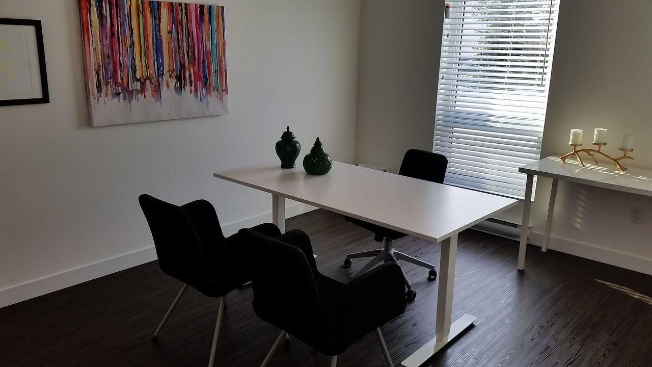 50 De la Seigneurie Blvd - Photo 3 of 9