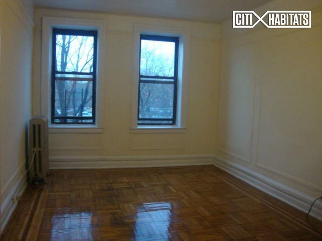 Laurel Hill Terrace #4G