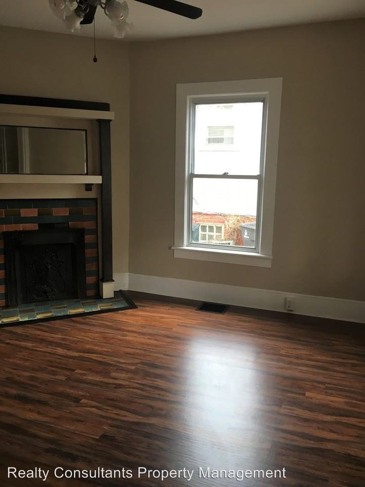 136 Wheeler St - Photo 2 of 17