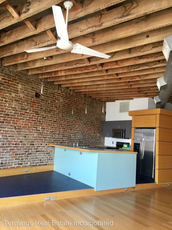 106 W Summit Hill Dr SW #301 - Photo 3 of 12