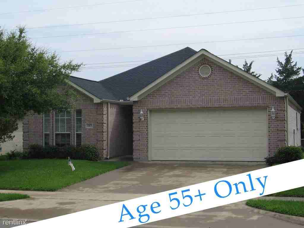 3303 Broadmoor Dr - Photo 3 of 7