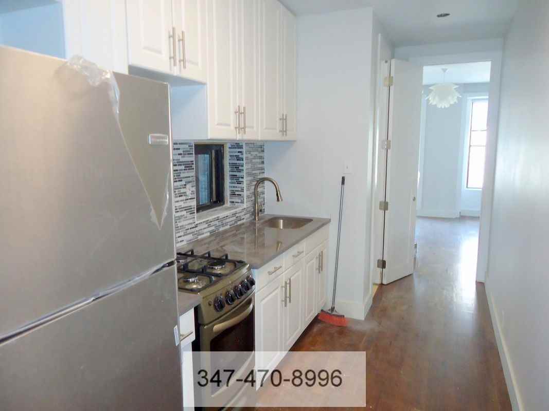 Steuben & Myrtle #2C