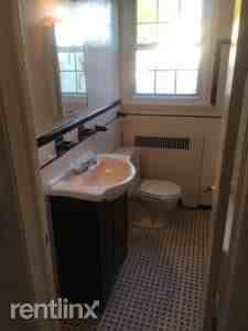 500 E Lake Ave - Photo 2 of 3