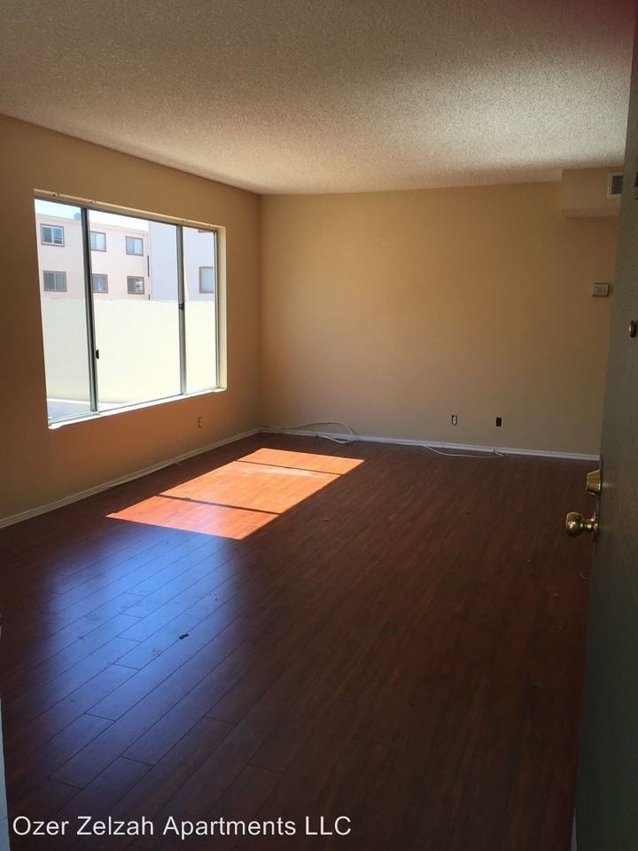 5417 & 5425 Zelzah Avenue - Photo 3 of 5