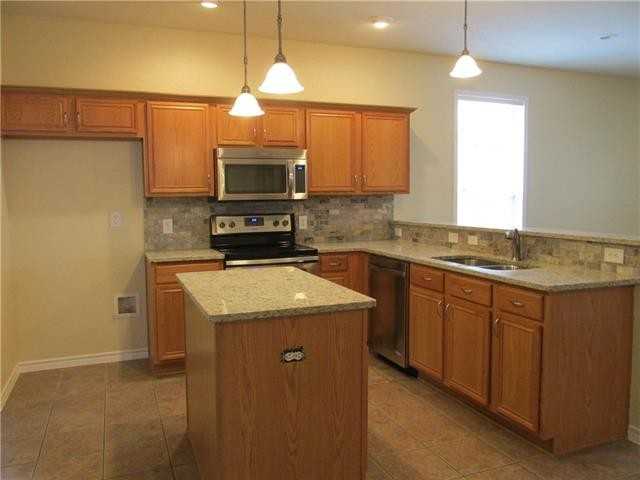 8705 Sumter Way - Photo 3 of 17