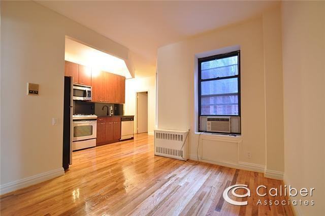 W 45th St #5A