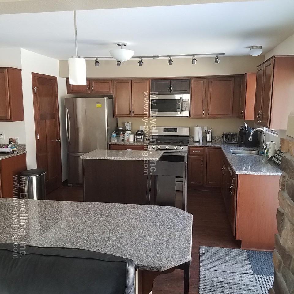 914 Durango Dr - Photo 3 of 8