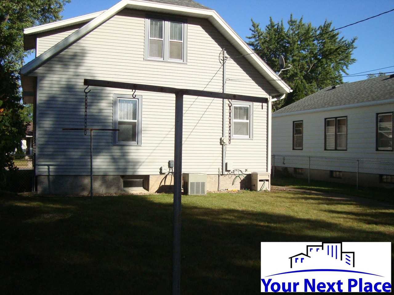 833 14th Avenue South - Photo 2 of 11