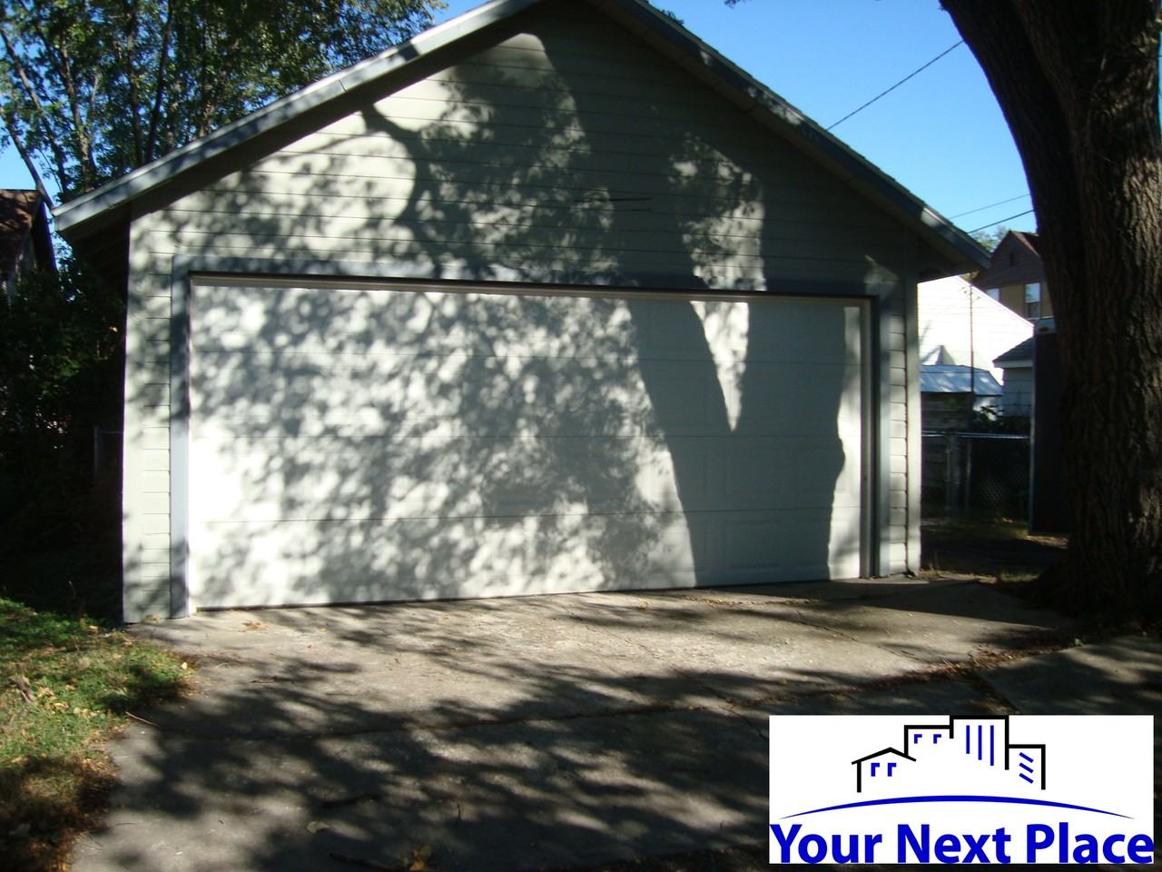 833 14th Avenue South - Photo 3 of 11