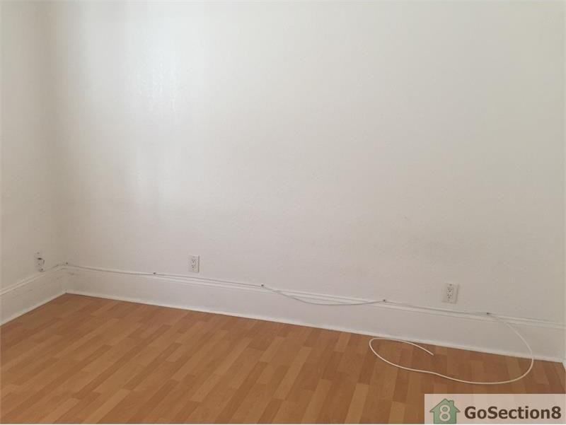 893 S 2nd St - Photo 3 of 4