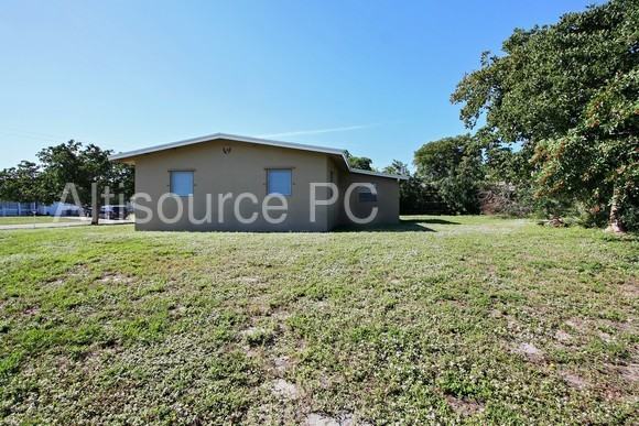 905 Garnett St - Photo 2 of 22