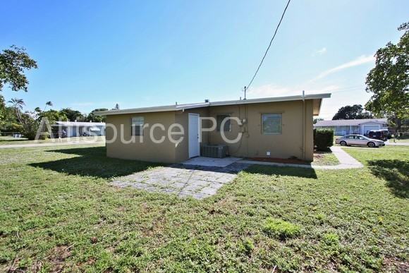 905 Garnett St - Photo 3 of 22