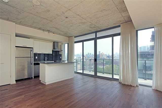 91-101 Bathurst St - Photo 3 of 7