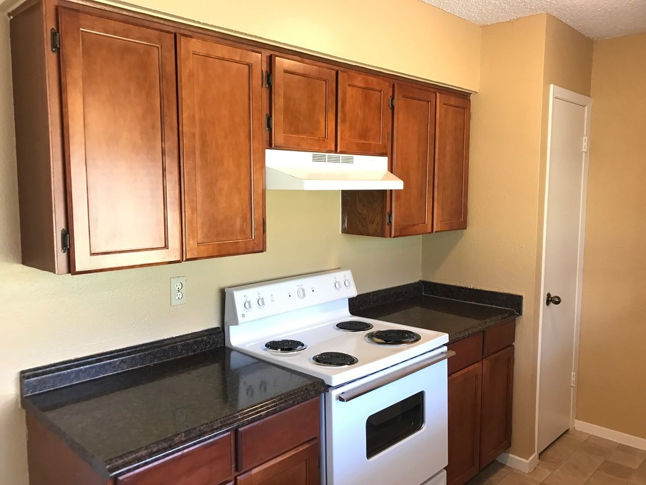 1201 Saturn Dr - Photo 2 of 22