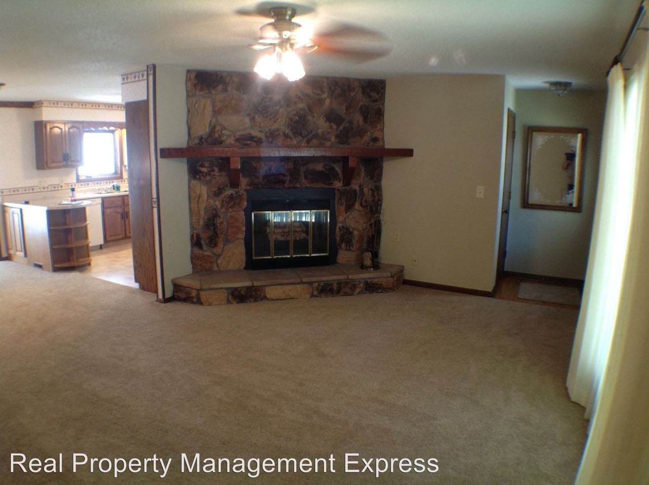 233 E Pam Rd - Photo 2 of 21