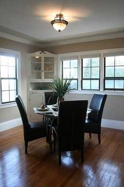 529 Warwick Ave - Photo 3 of 21