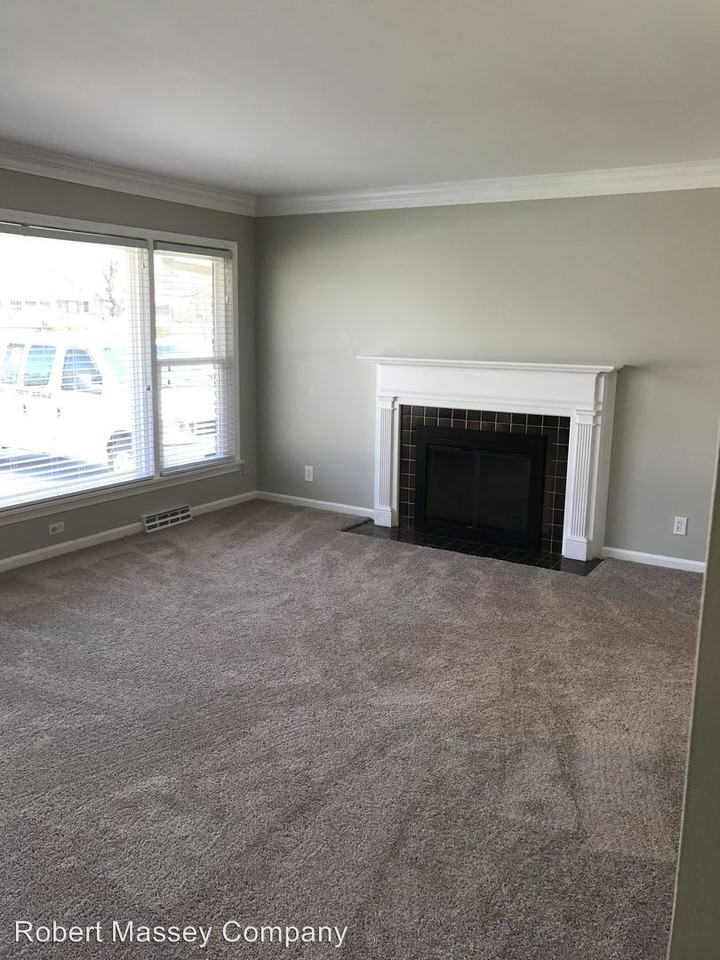 1610 Girard Dr - Photo 2 of 21