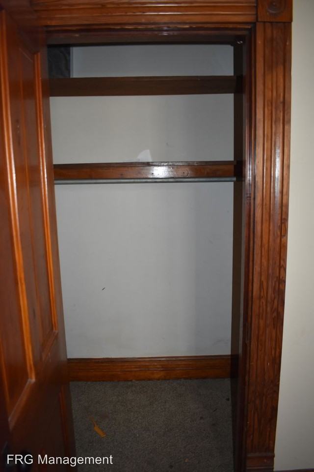 1733 Pierce St - Photo 2 of 10