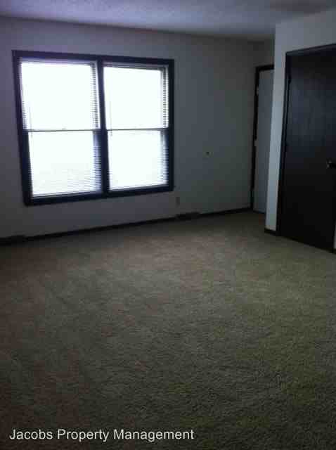 1332 S Mesa Dr - Photo 2 of 10