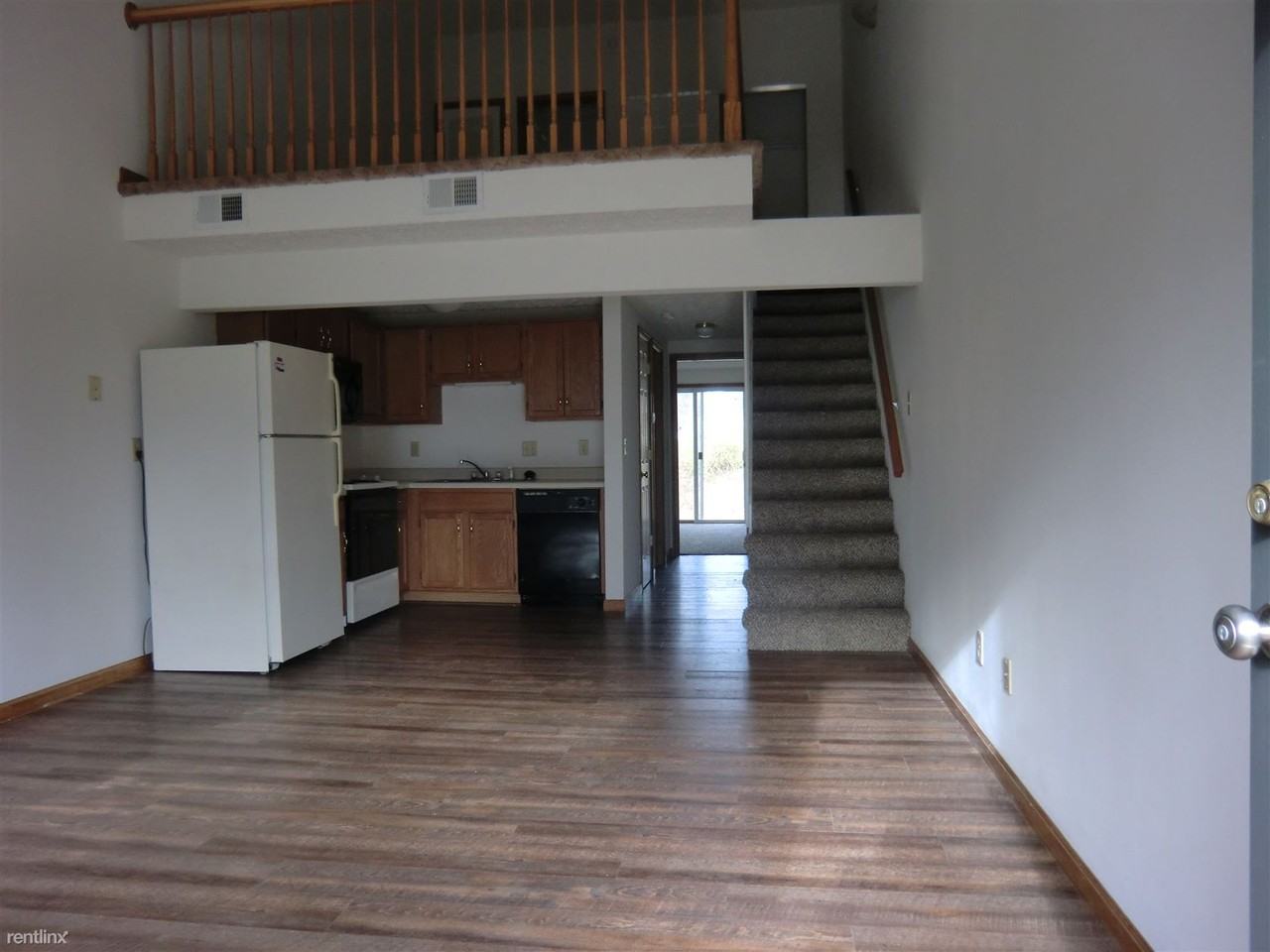101-799 Village Dr - Photo 2 of 8