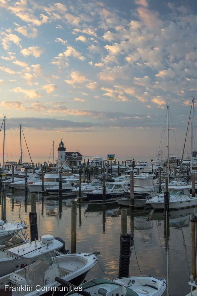 Marina Point Drive - Photo 2 of 8