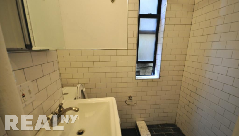 Madison St #20A - Photo 3 of 9