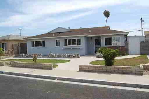 918 W Guava St - Photo 2 of 14