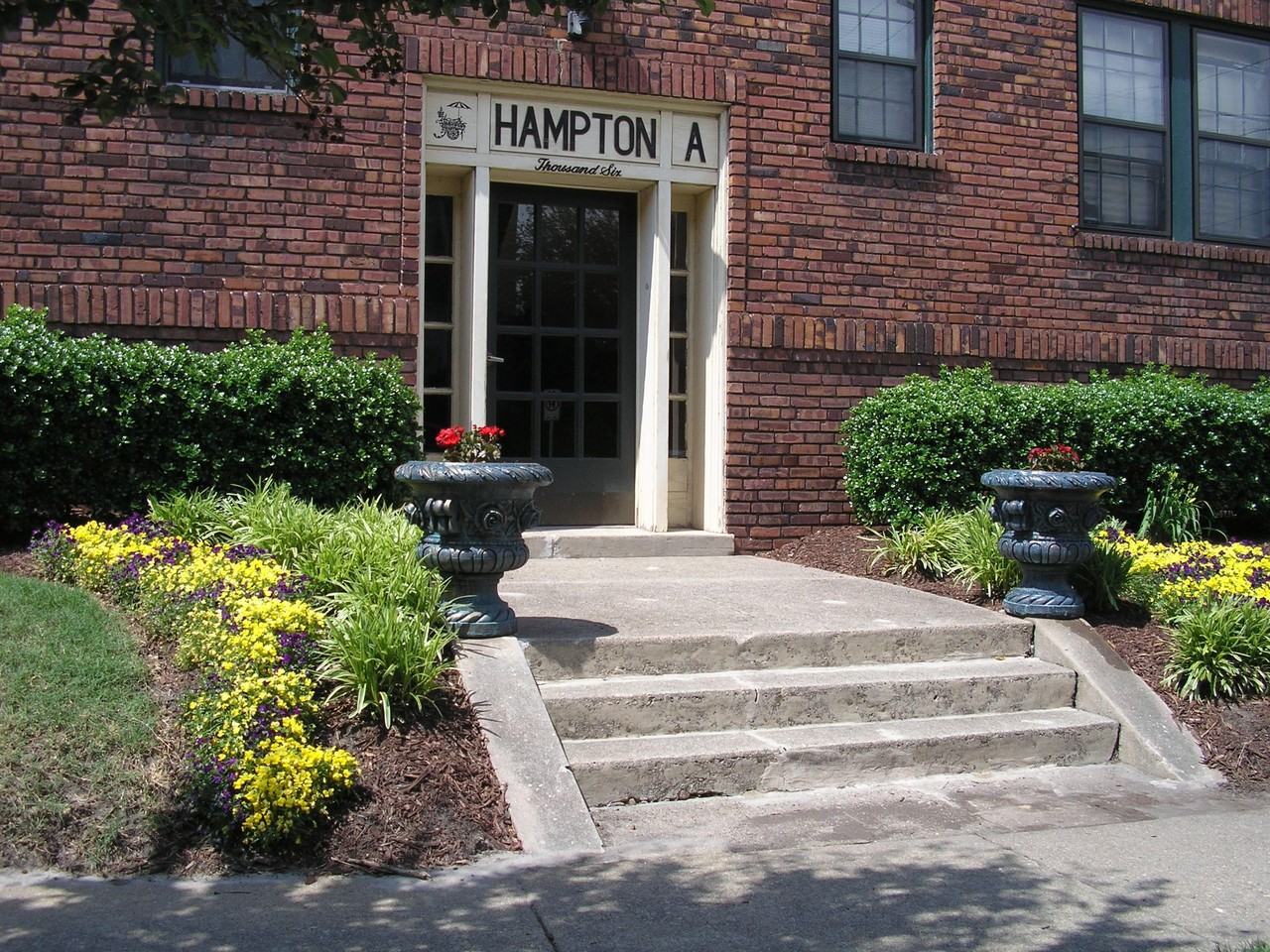 1000-1198 Brandon Ave - Photo 3 of 10