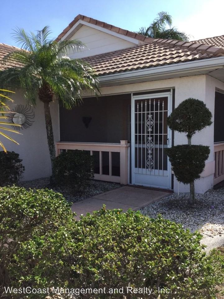 2135 New Bedford Dr - Photo 2 of 21