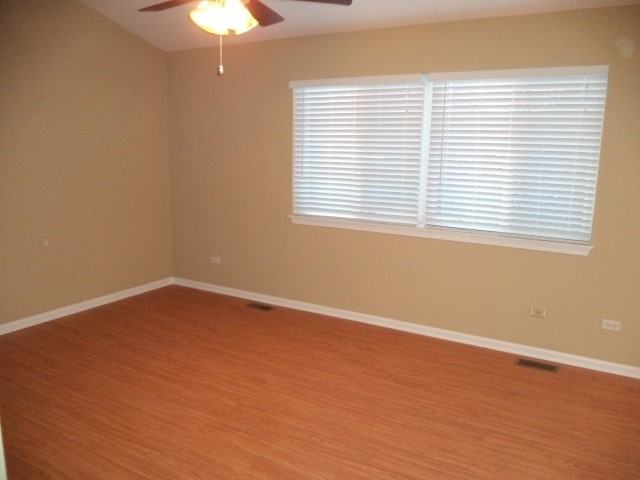 2621 Waterford Ln - Photo 2 of 10