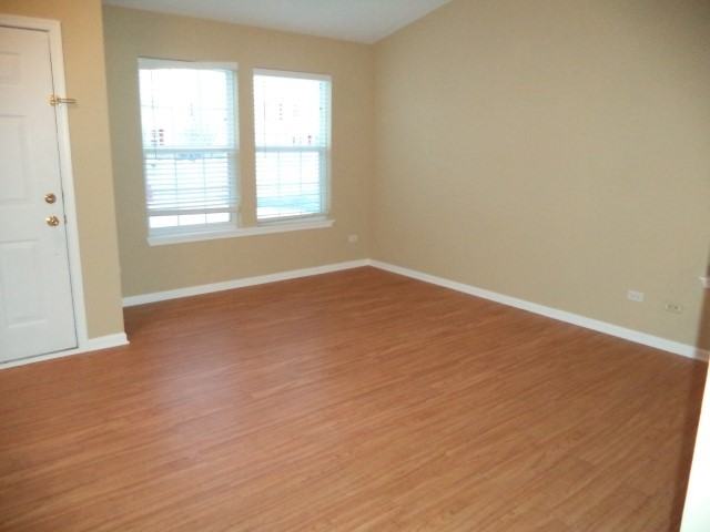 2621 Waterford Ln - Photo 3 of 10