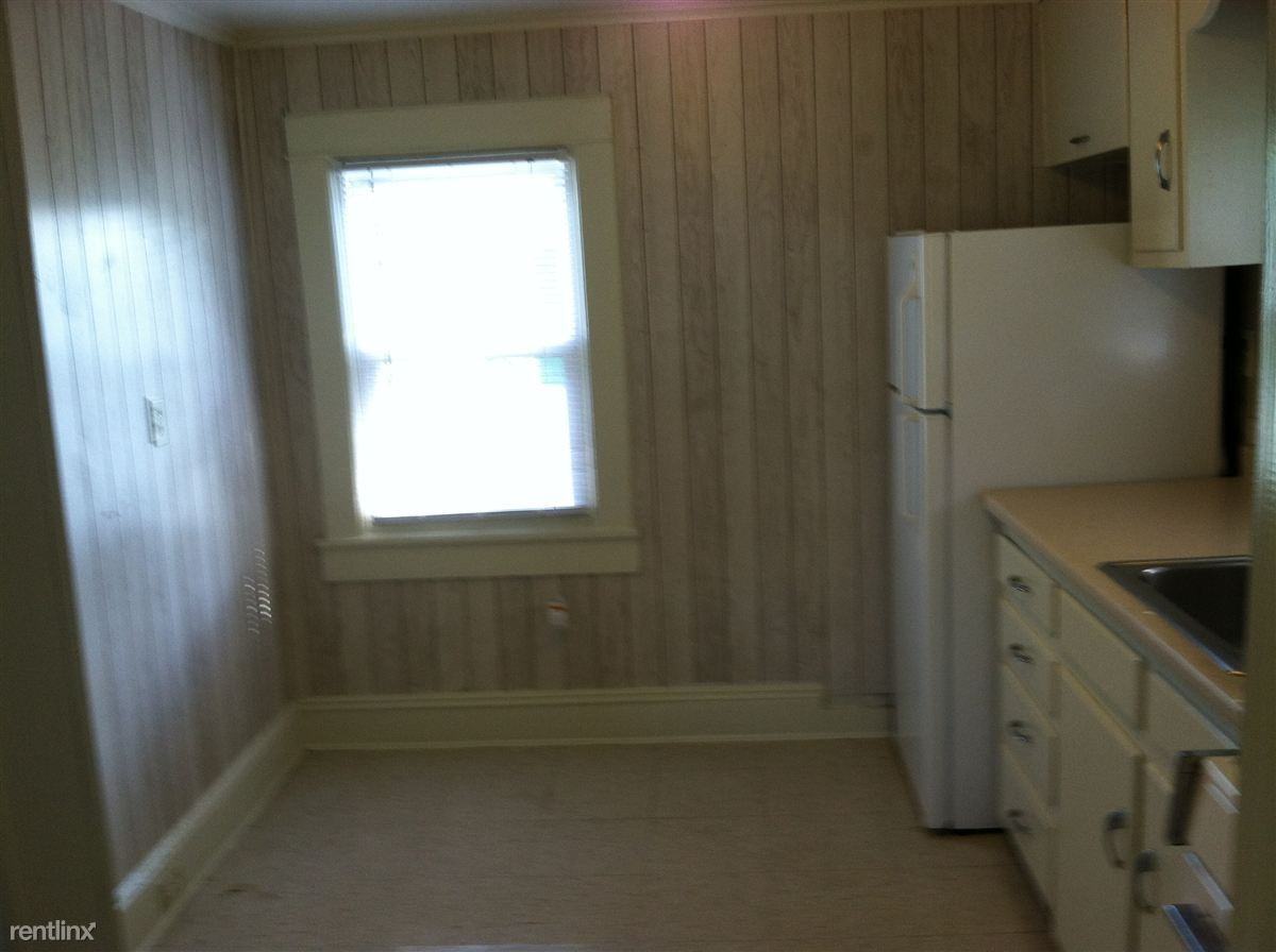 112 Naylor St - Photo 3 of 12