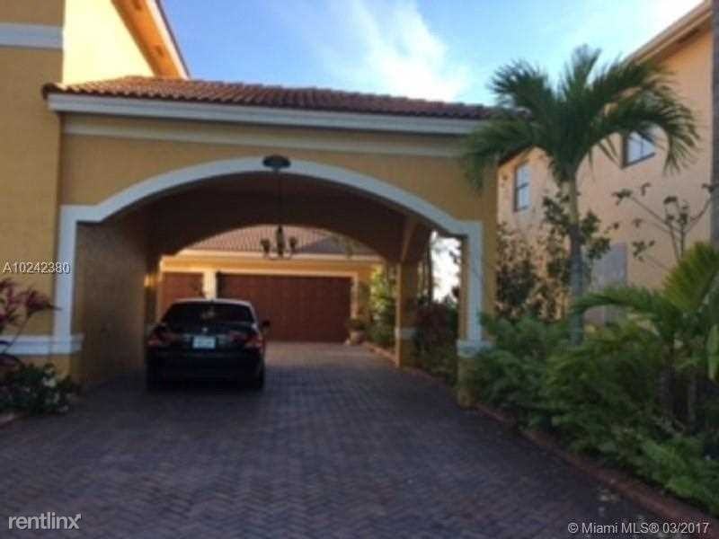 18574 SW 17th Ct - Photo 2 of 17