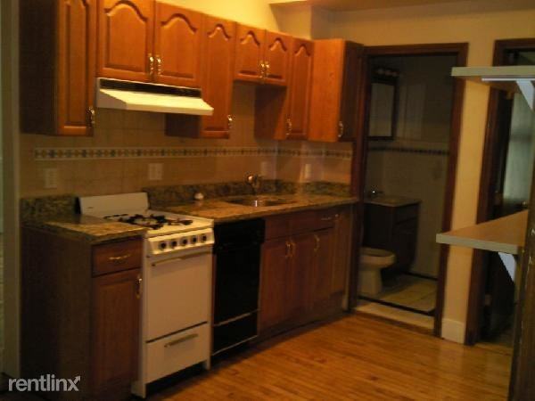 59 Linden St - Photo 3 of 4