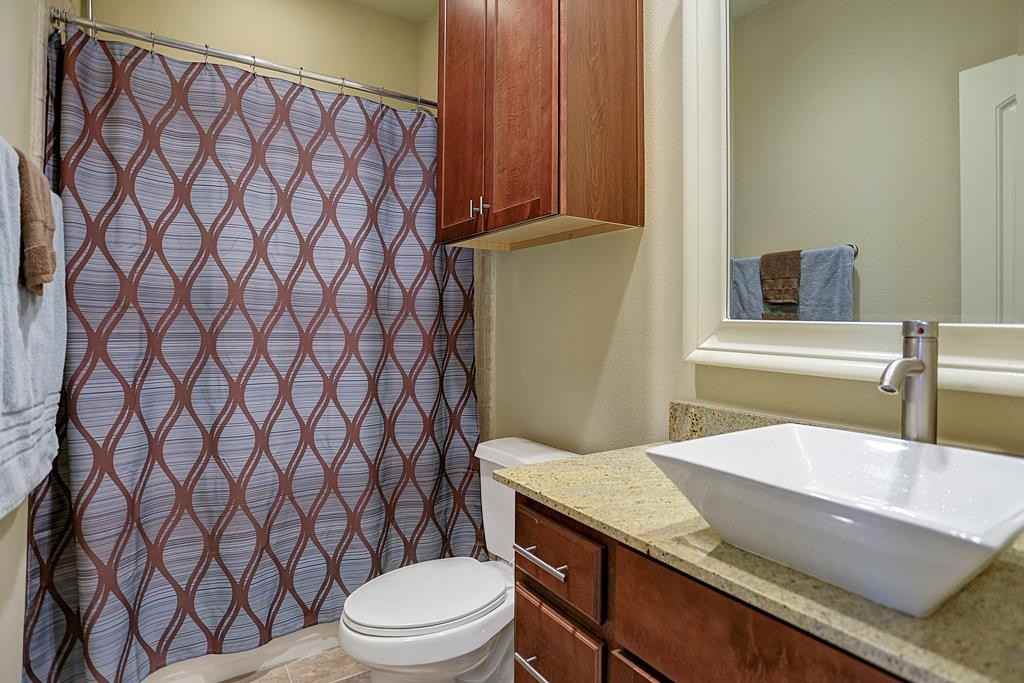 6039 Yale Street - Photo 3 of 9