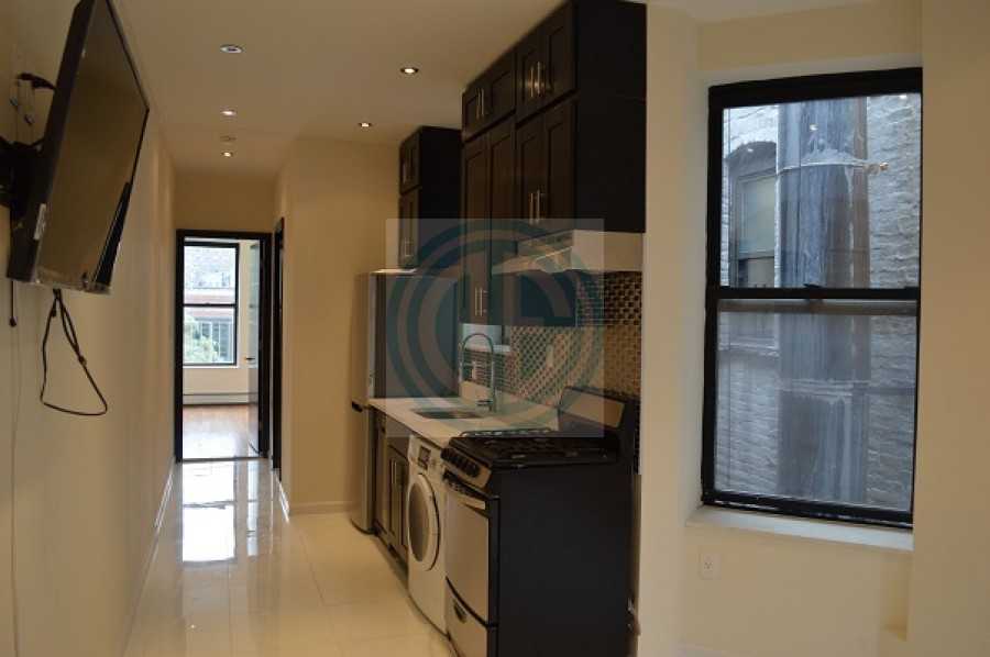 Columbus Ave & W 108th St #5D