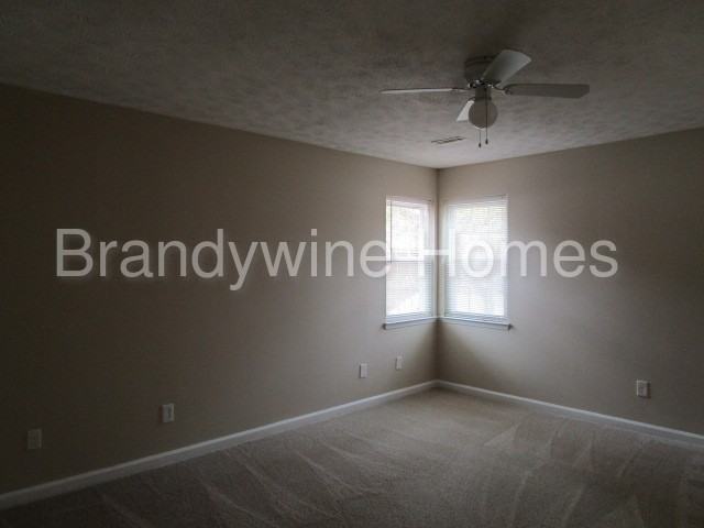 702 Dunaire Way - Photo 2 of 10