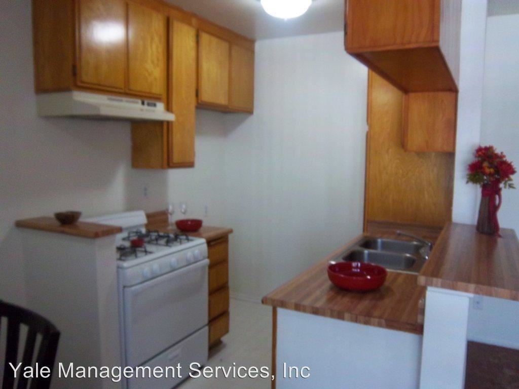 Vassar Carriage House 7519-7543 Vassar Avenue - Photo 2 of 3