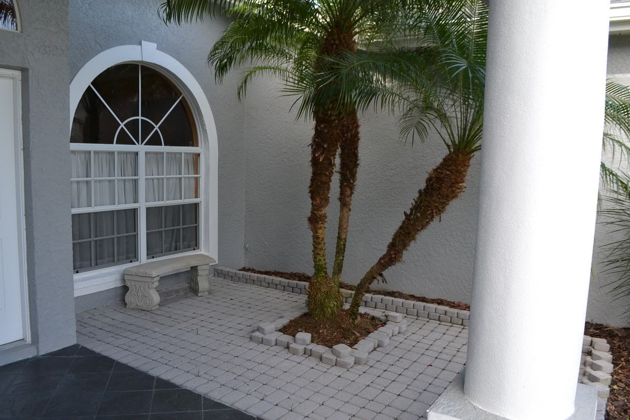 18510 Bittern Ave - Photo 3 of 22