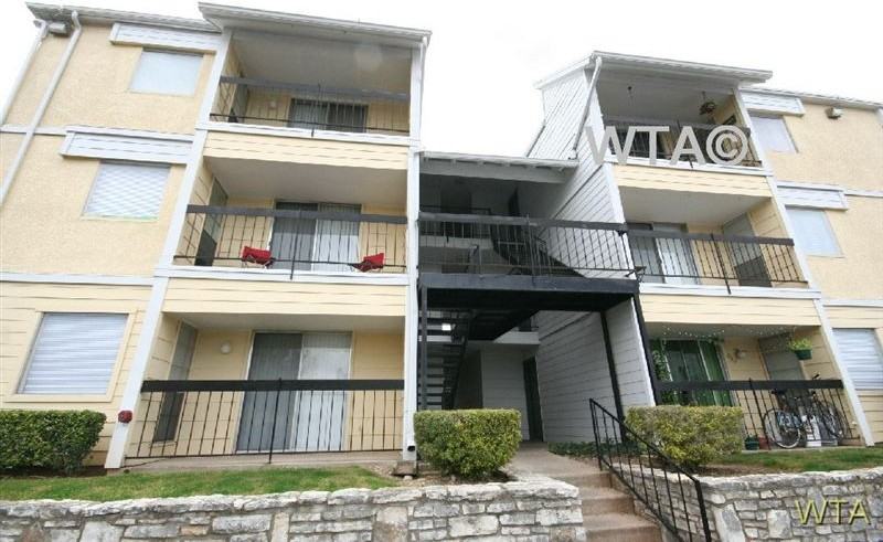 1200 Barton Hills Dr - Photo 3 of 3