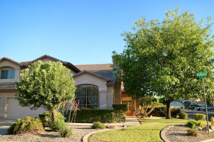 845 E Gail Dr - Photo 2 of 23