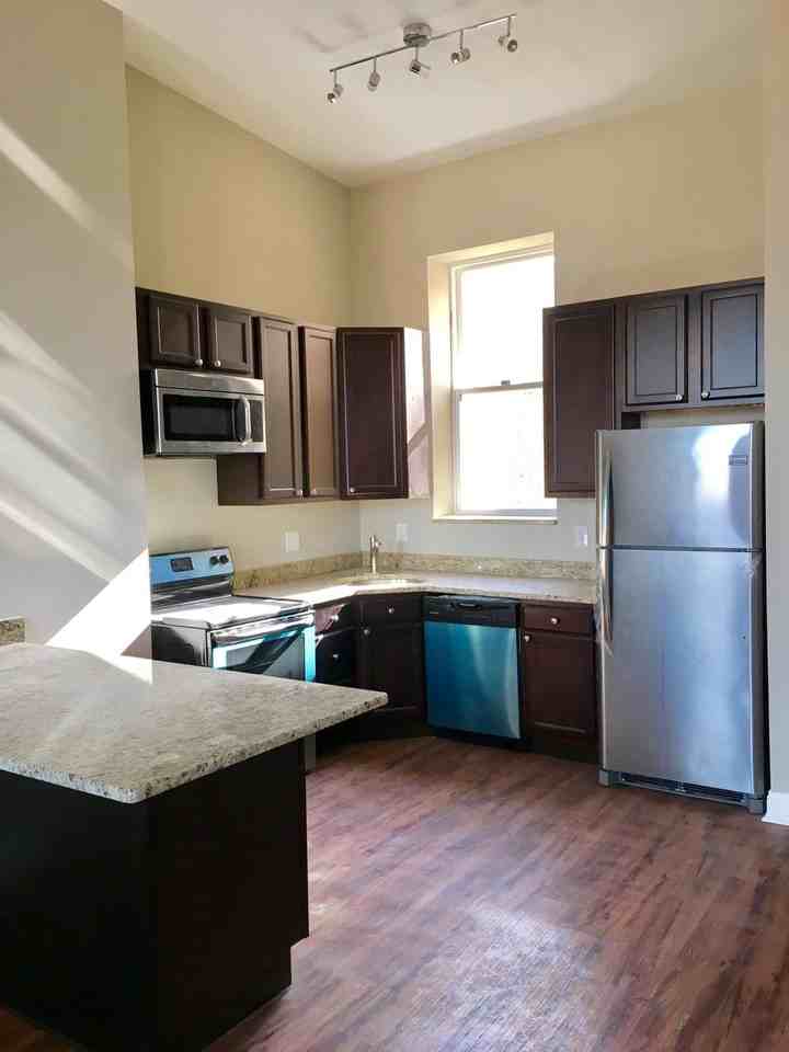 1506 MADISON AVENUE - Photo 3 of 13