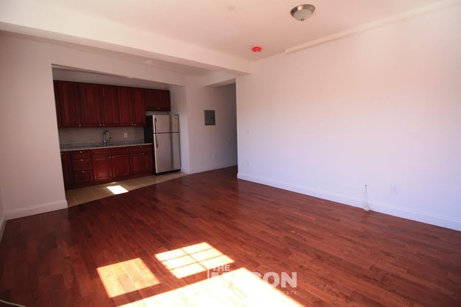 3411 Irwin Avenue - Photo 2 of 5