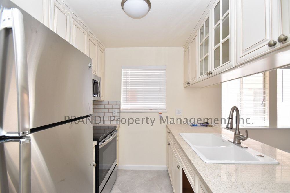 103 Ross St - Photo 3 of 8