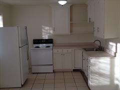 1737 Bonnie Brae Ave - Photo 2 of 4