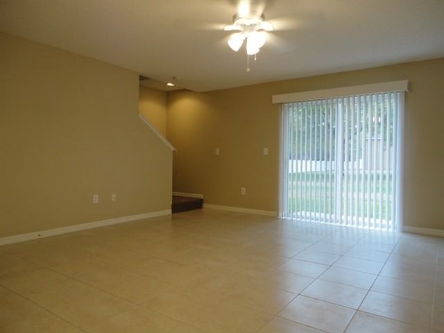 8015 Sutton Terrace Ln - Photo 3 of 14