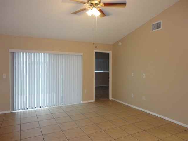 11320 Clayridge Dr - Photo 3 of 18