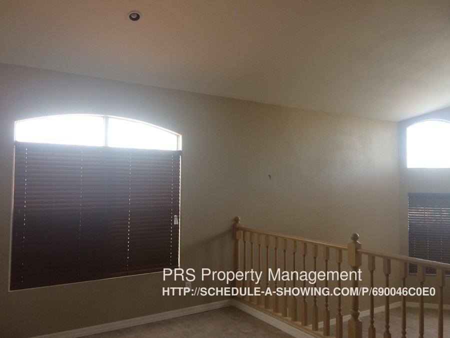 2422 S Colleen - Photo 3 of 19