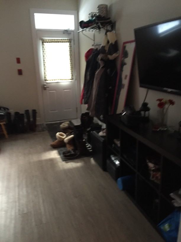 185 Henderson Ave - Photo 3 of 8